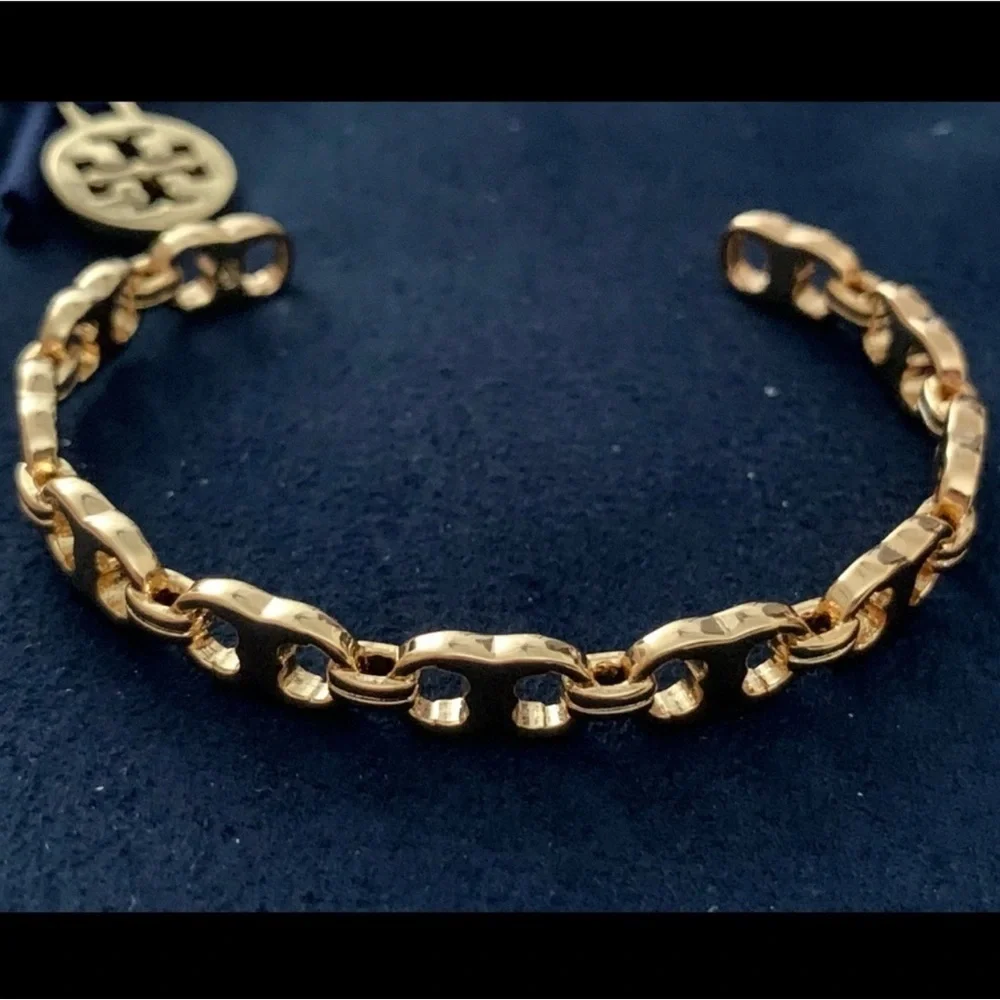 Tory Burch 🆕 tory